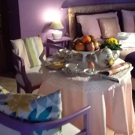 Cosi Fan Tutte Bed & Breakfast