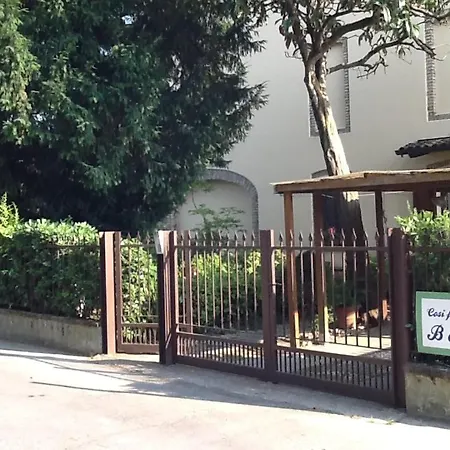 Cosi Fan Tutte Bed & Breakfast Desenzano del Garda