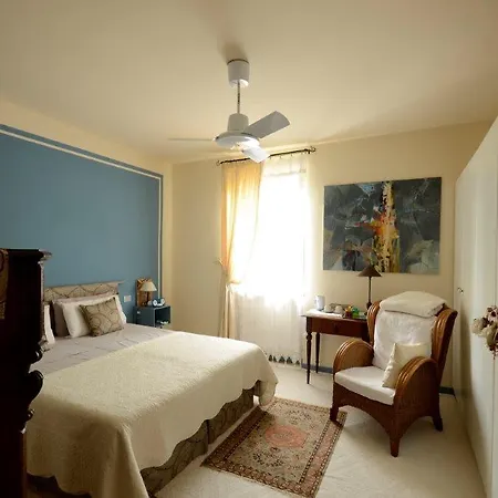 Bed and Breakfast Cosi Fan Tutte Ντεζεντσάνο ντελ Γκάρντα